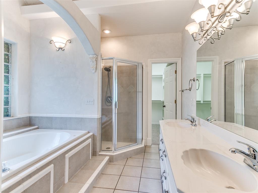 Choctaw, Oklahoma, 73020, United States, 4 Bedrooms Bedrooms, ,5 BathroomsBathrooms,Residential,For Sale,1978784