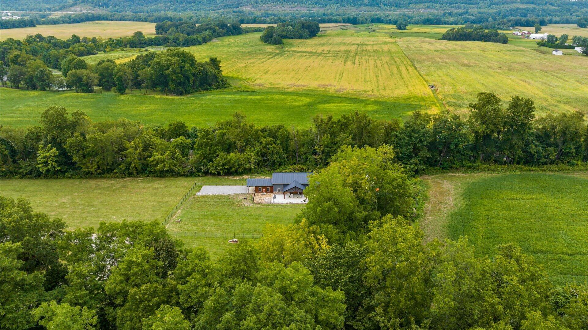Frazeysburg, Ohio, 43822, United States, 3 Bedrooms Bedrooms, ,2 BathroomsBathrooms,Residential,For Sale,1942173