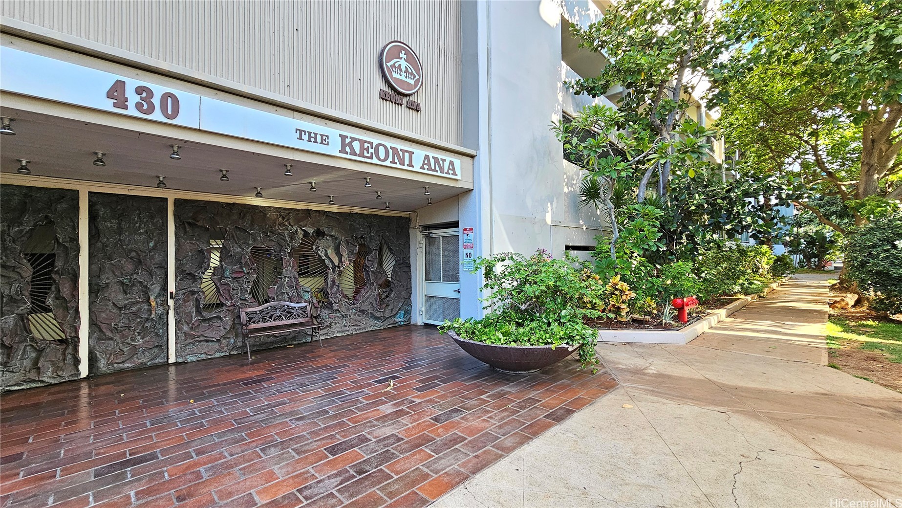 Honolulu, Hawaii, 96815, United States, 2 Bedrooms Bedrooms, ,2 BathroomsBathrooms,Residential,For Sale,1796212