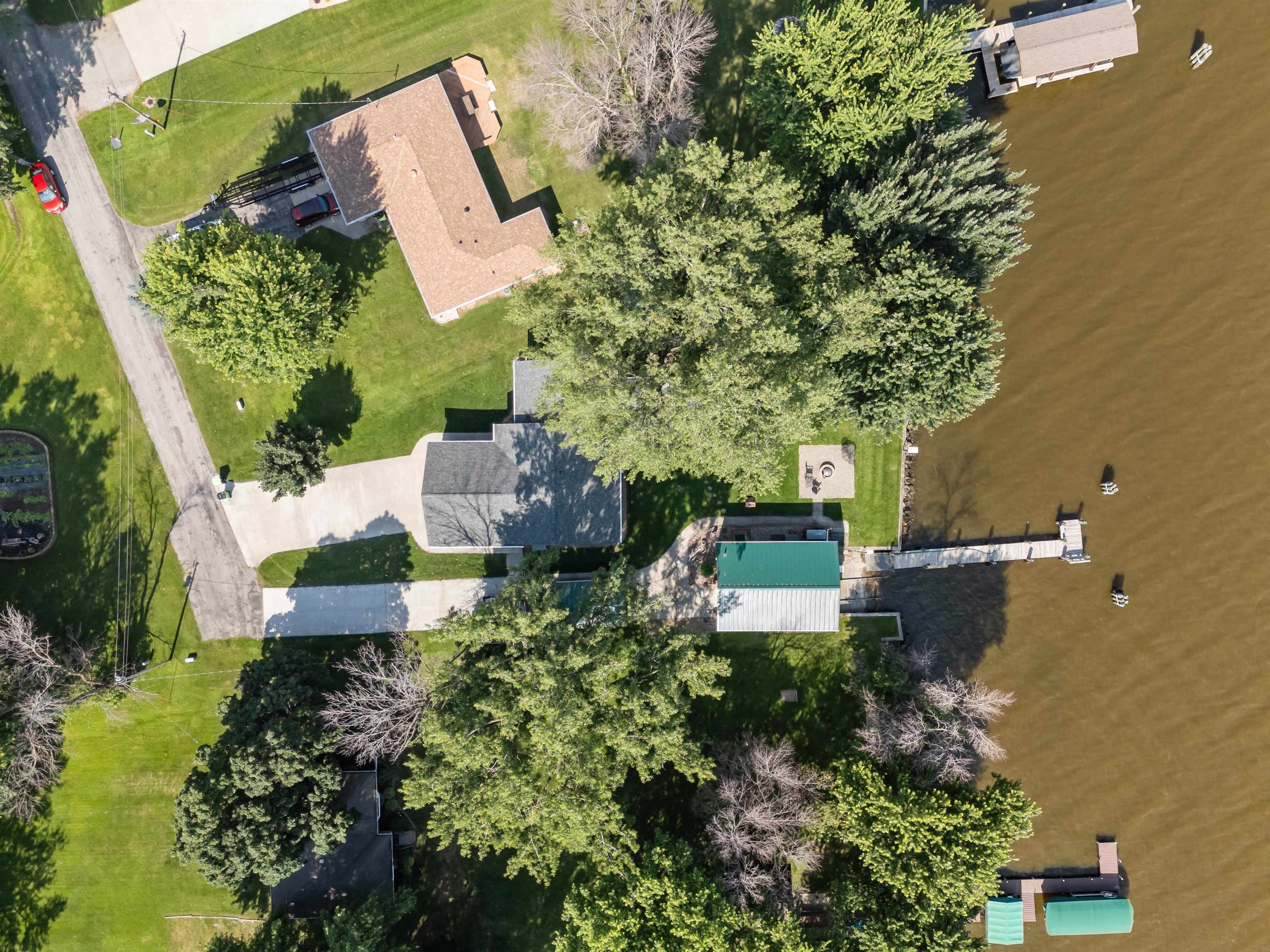 WINNECONNE, Wisconsin, 54986, United States, 2 Bedrooms Bedrooms, ,2 BathroomsBathrooms,Residential,For Sale,1926220