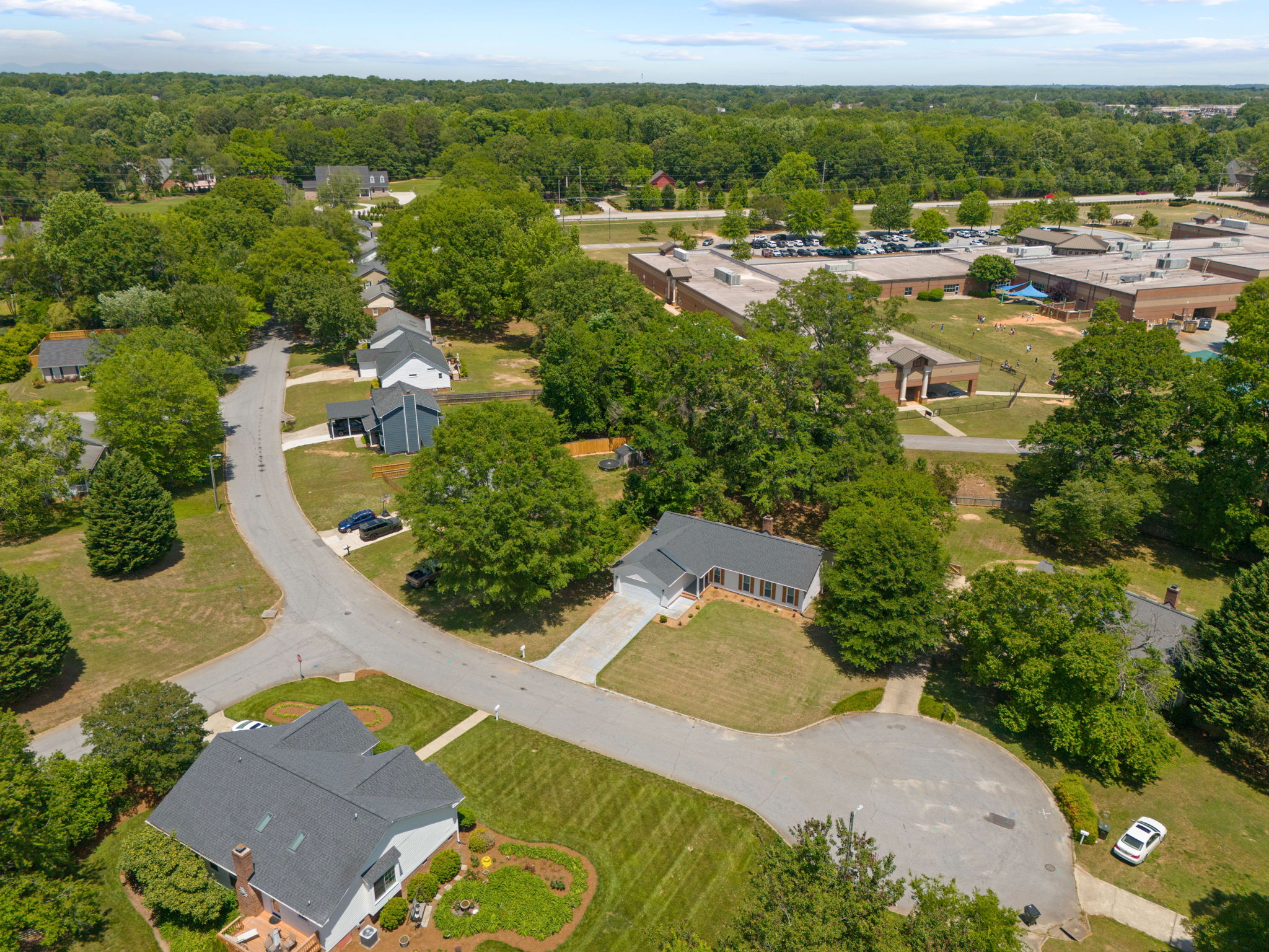  401 Belcross Drive, Simpsonville, SC 29681 - 物件實景