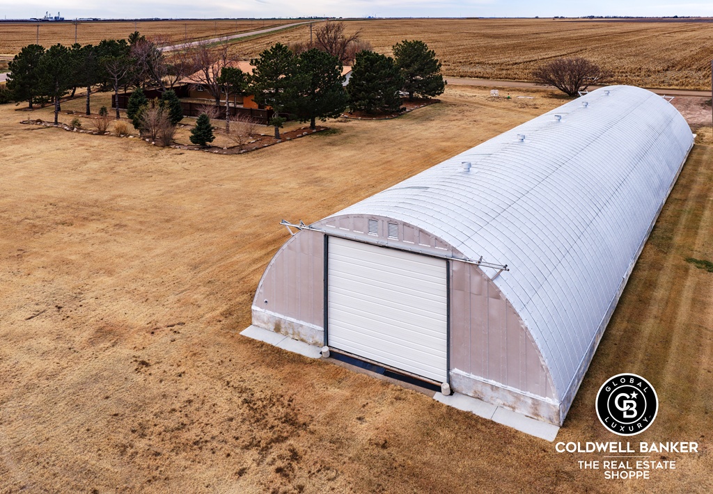 Garden City, Kansas, 67846, United States, 4 Bedrooms Bedrooms, ,Residential,For Sale,2003039