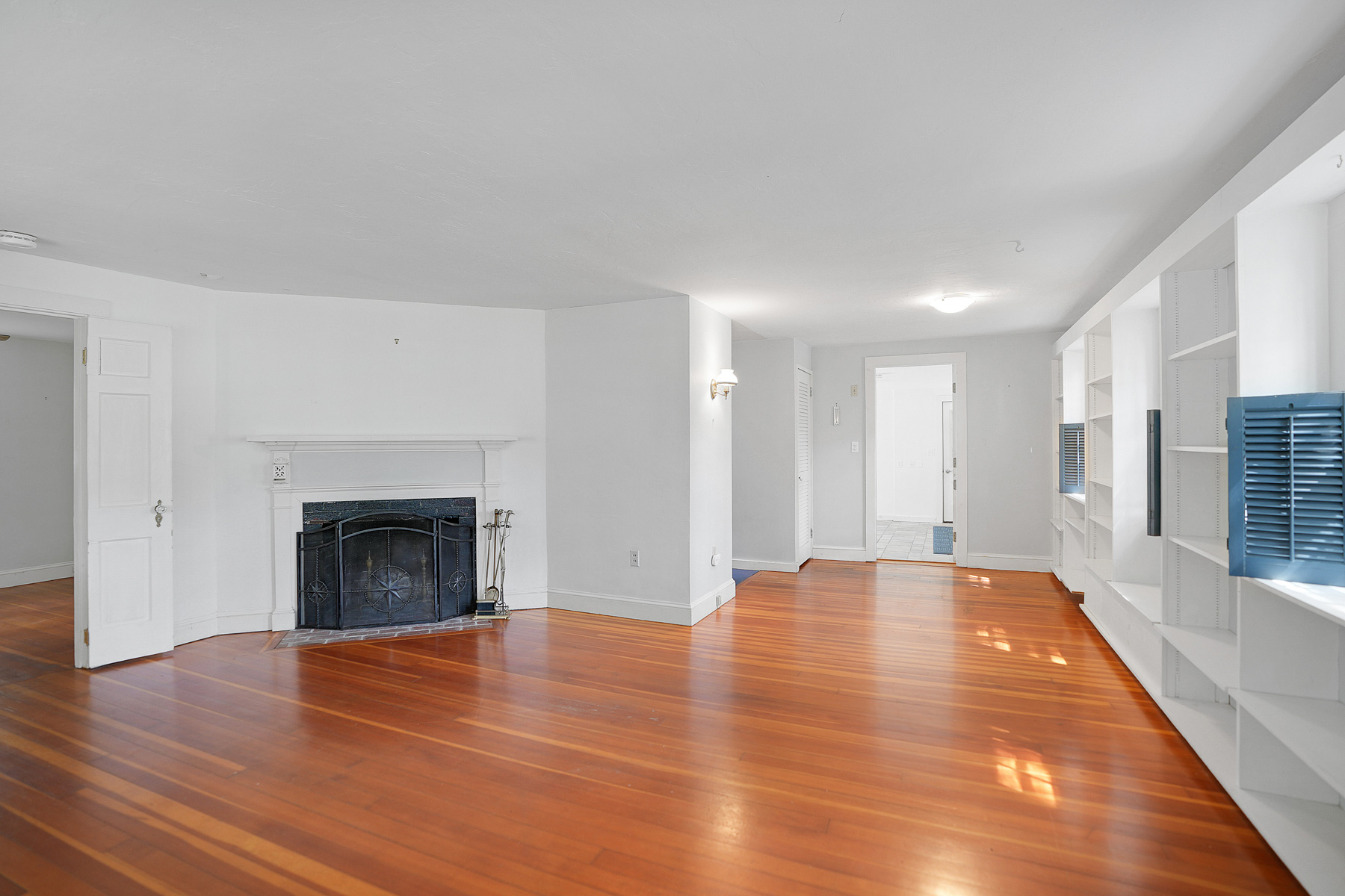  Desirable Oak Bluffs Location - 物件實景