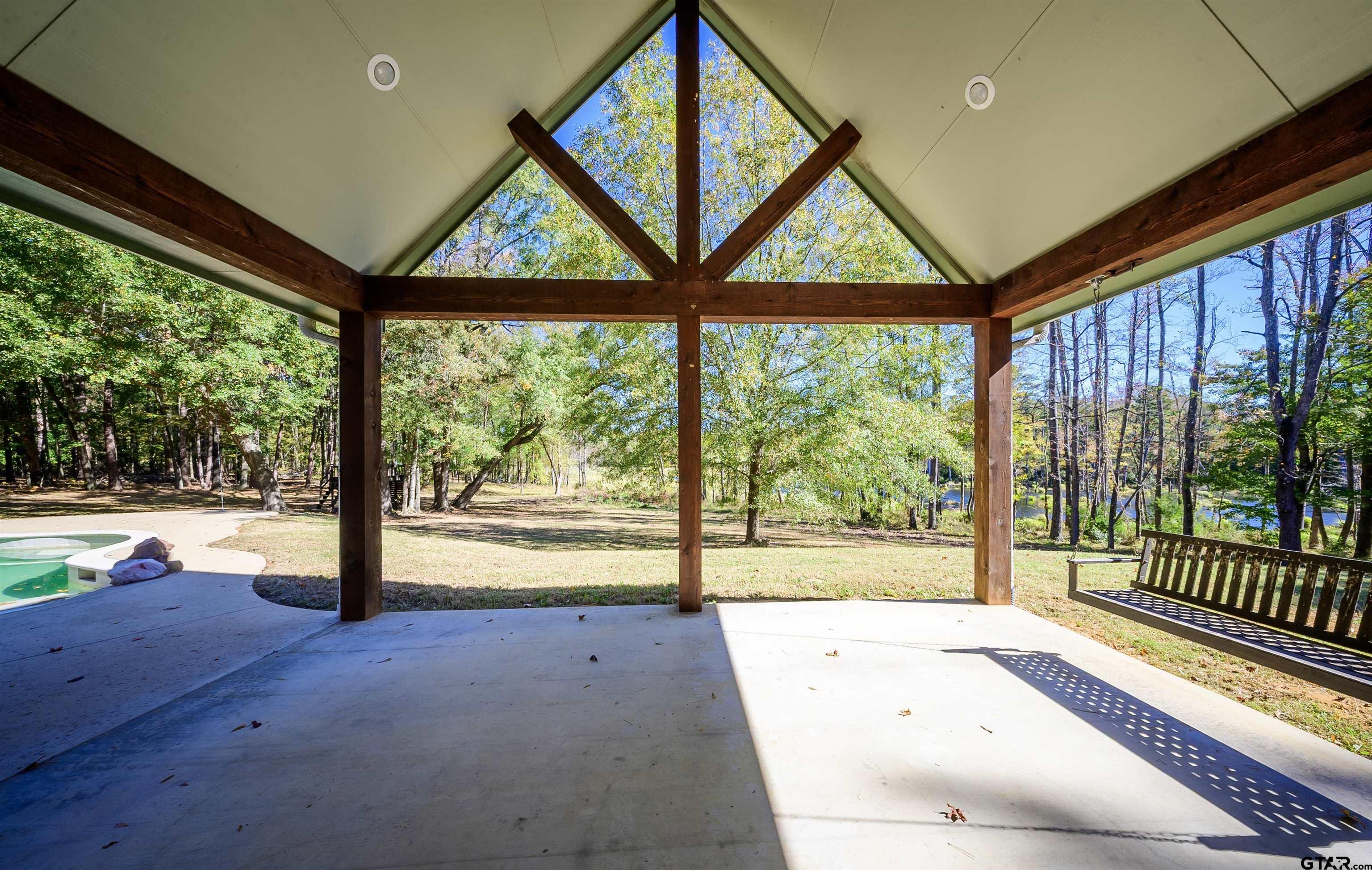 Lindale, Texas, 75771, United States, 4 Bedrooms Bedrooms, ,4 BathroomsBathrooms,Residential,For Sale,1992083