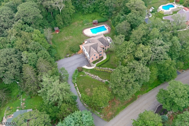 Hardyston Township, New Jersey, 07460, United States, 4 Bedrooms Bedrooms, ,4 BathroomsBathrooms,Residential,For Sale,1900804