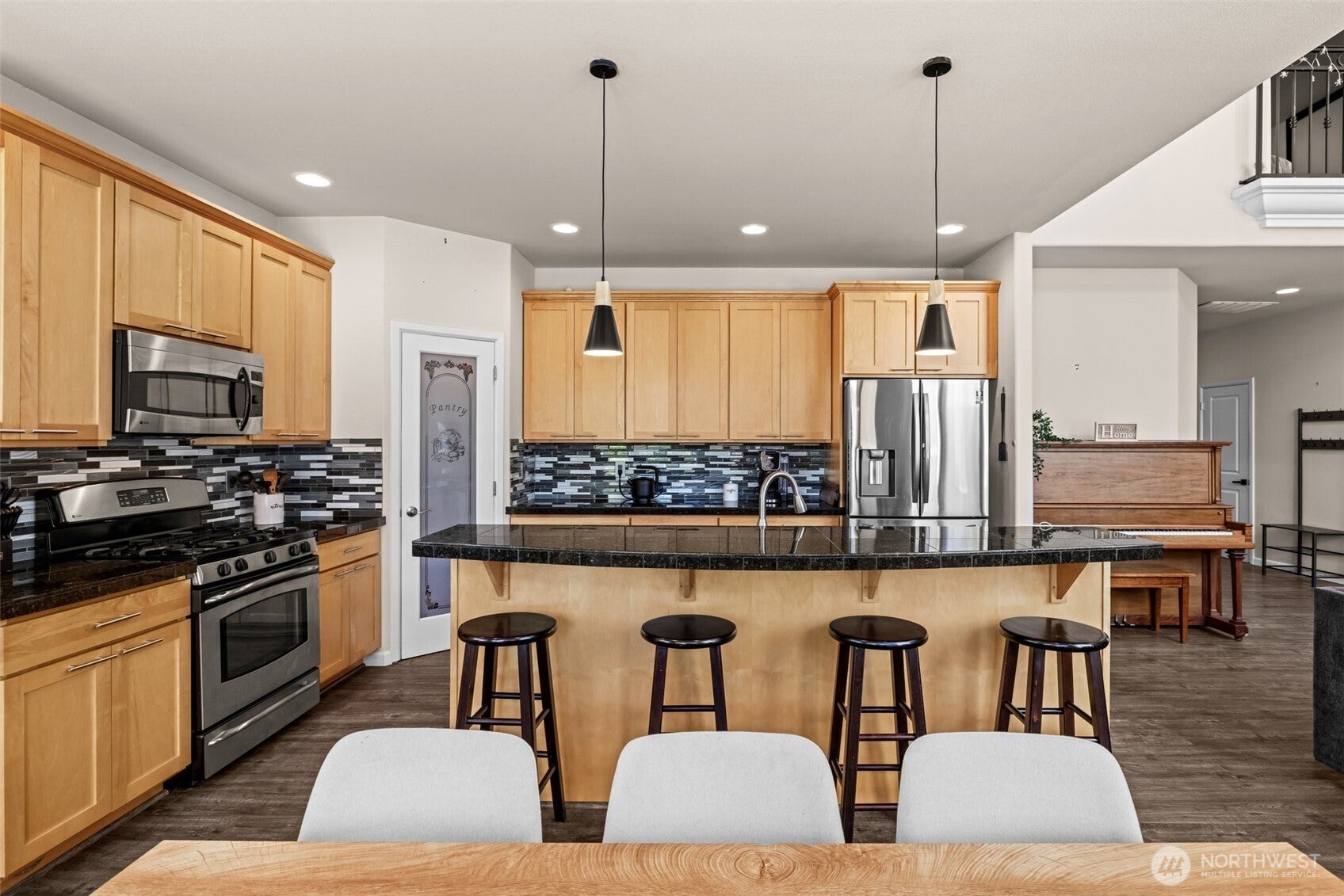 Tacoma, Washington, 98422, United States, 3 Bedrooms Bedrooms, ,3 BathroomsBathrooms,Residential,For Sale,1924531