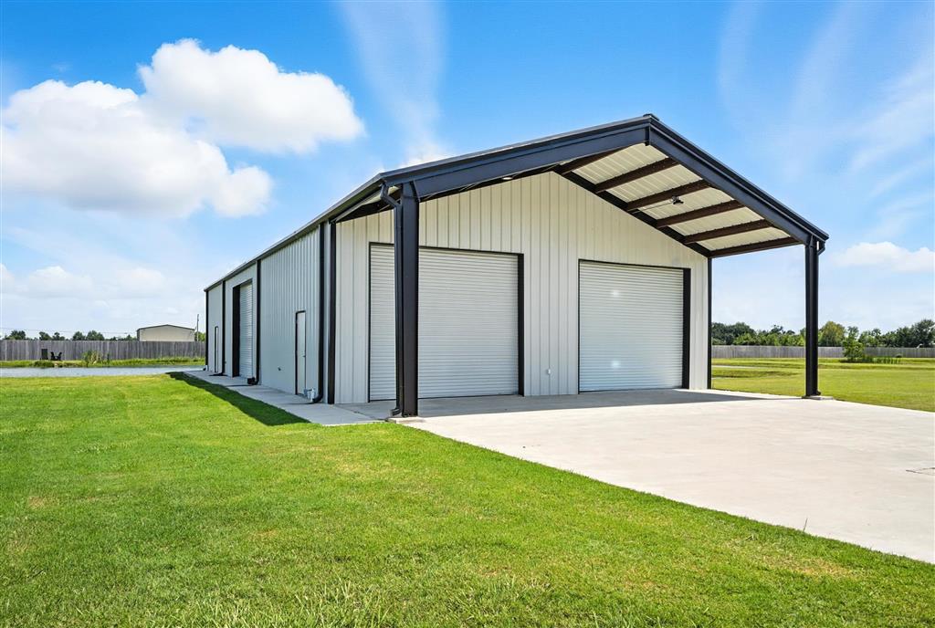 Lake Charles, Louisiana, 70605, United States, 5 Bedrooms Bedrooms, ,5 BathroomsBathrooms,Residential,For Sale,1977475