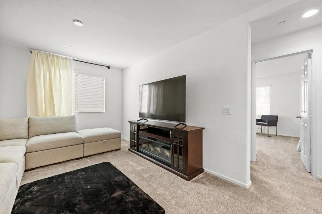 Valley Center, California, 92082, United States, 5 Bedrooms Bedrooms, ,4 BathroomsBathrooms,Residential,For Sale,1950839