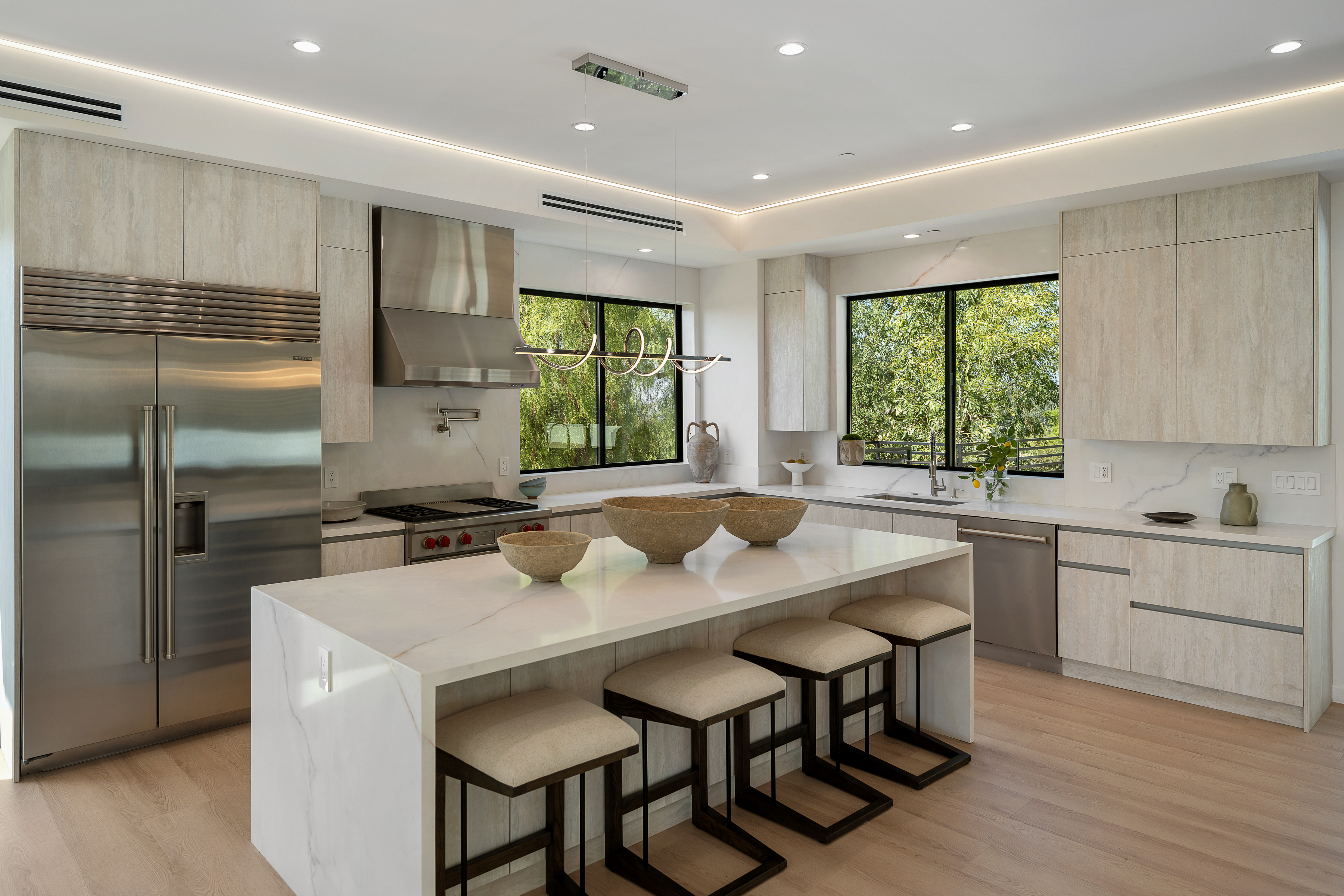  2119 Ewing St - 物件實景