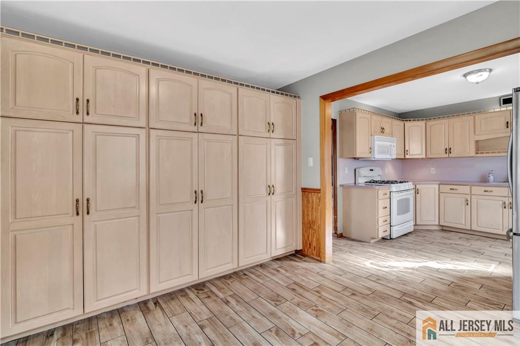 Old Bridge, New Jersey, 08857, United States, 4 Bedrooms Bedrooms, ,3 BathroomsBathrooms,Residential,For Sale,1962788