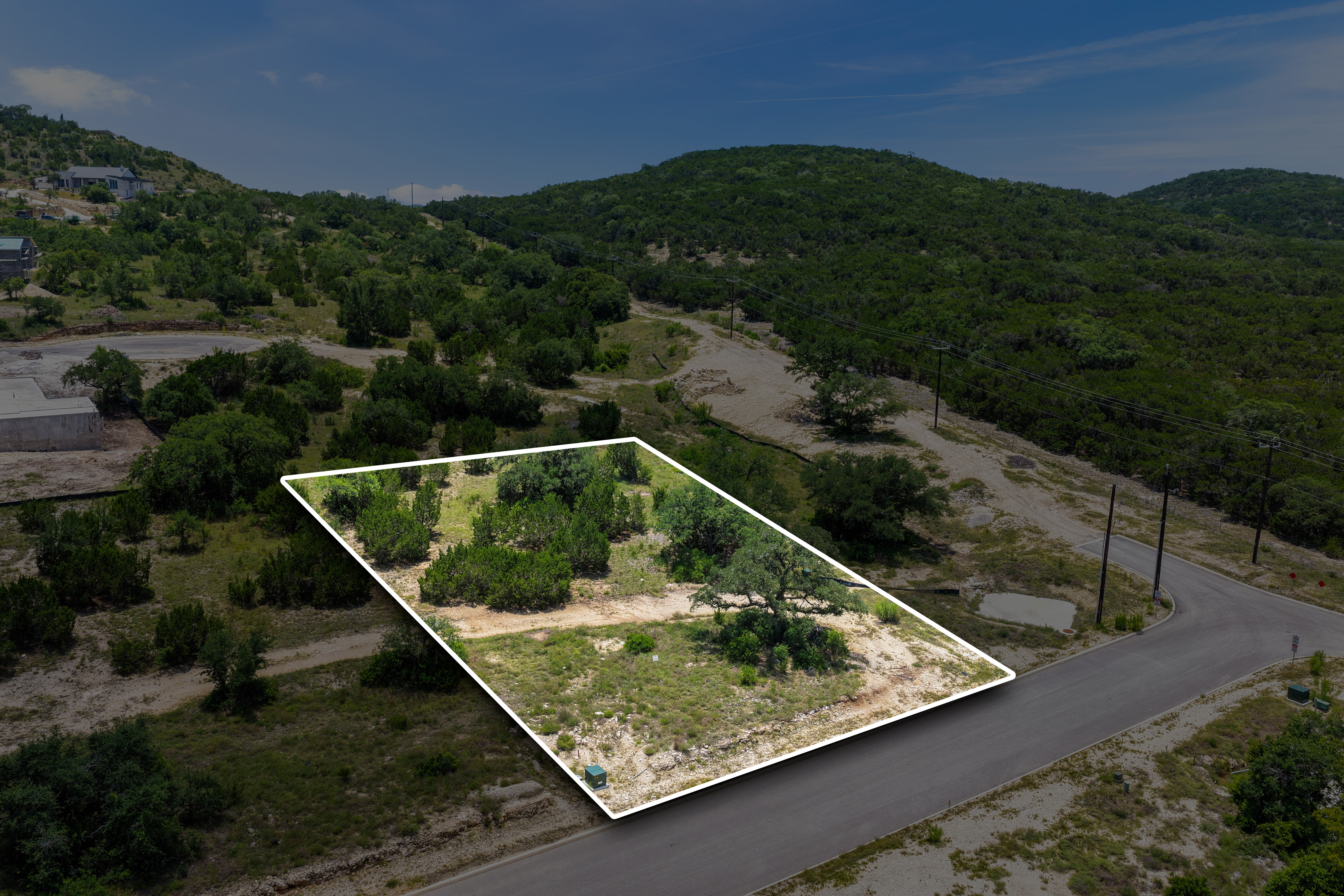  Exceptional Lot with Panoramic Views - 物件實景