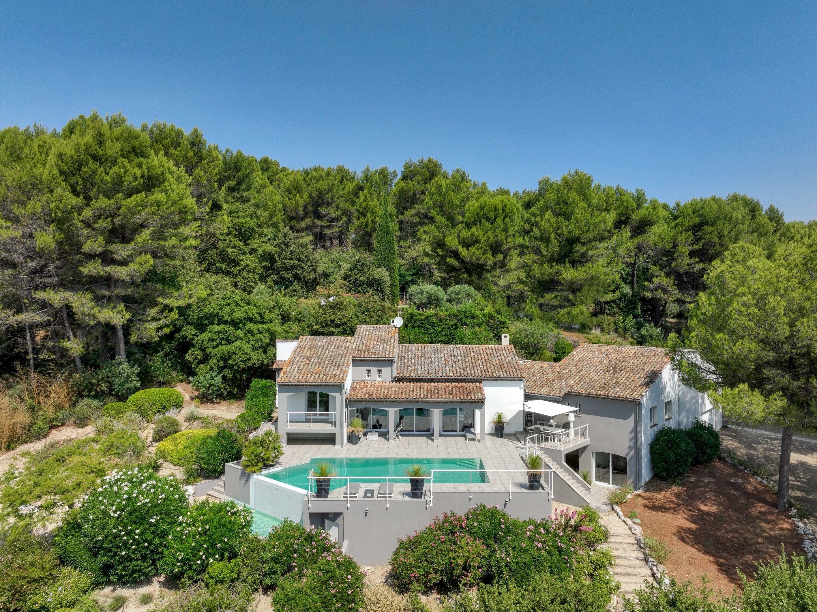  Property with an exceptional panoramic view of the Alpilles and Mont Ventoux. - 物件實景