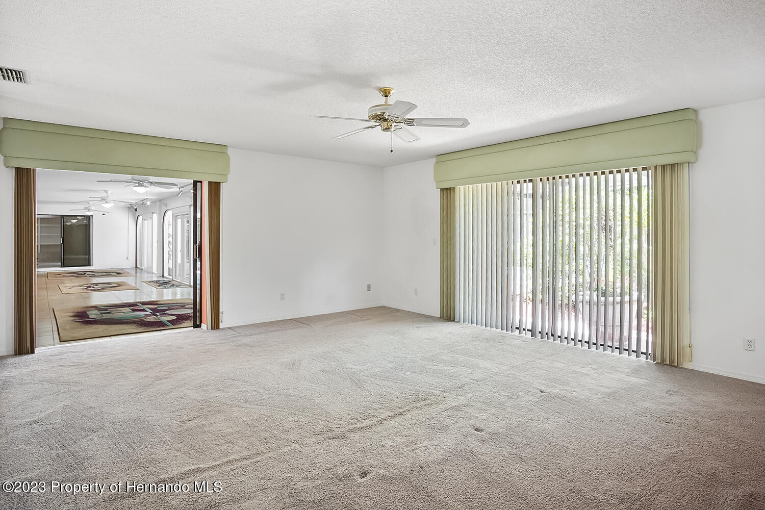 Weeki Wachee, Florida, 34607, United States, 4 Bedrooms Bedrooms, ,5 BathroomsBathrooms,Residential,For Sale,1944621