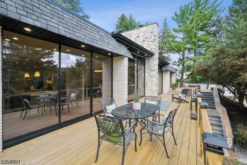 South Orange Village Twp., New Jersey, 07079, United States, 5 Bedrooms Bedrooms, ,4 BathroomsBathrooms,Residential,For Sale,1940447
