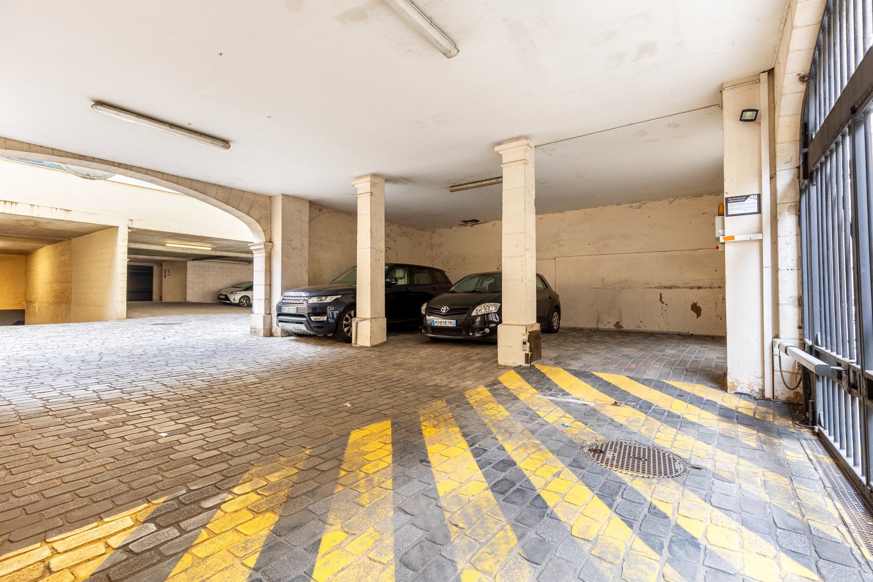  BORDEAUX - TRIANGLE / GAMBETTA - 93M²  - 2 BEDROOMS - ELEVATOR - POSSIBILITY PA… - 物件實景