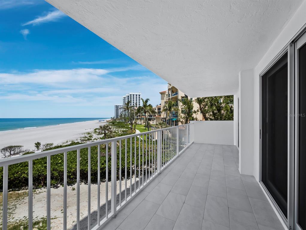 Longboat Key, Florida, 34228, United States, 2 Bedrooms Bedrooms, ,2 BathroomsBathrooms,Residential,For Sale,1804008