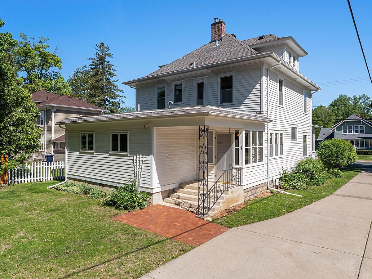 Northfield, Minnesota, 55057, United States, 5 Bedrooms Bedrooms, ,1 BathroomBathrooms,Residential,For Sale,1984283