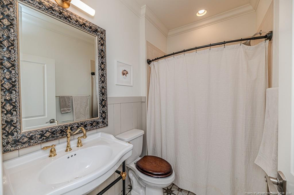 Sanford, North Carolina, 27330, United States, 4 Bedrooms Bedrooms, ,3 BathroomsBathrooms,Residential,For Sale,1970014