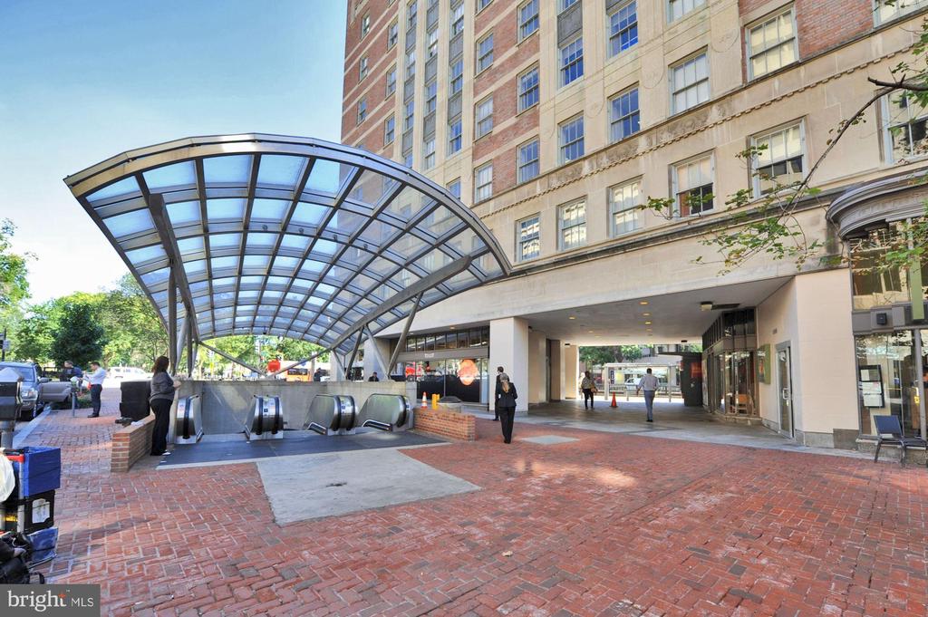 Washington, District of Columbia, 20009, United States, 3 Bedrooms Bedrooms, ,3 BathroomsBathrooms,Residential,For Sale,1987396