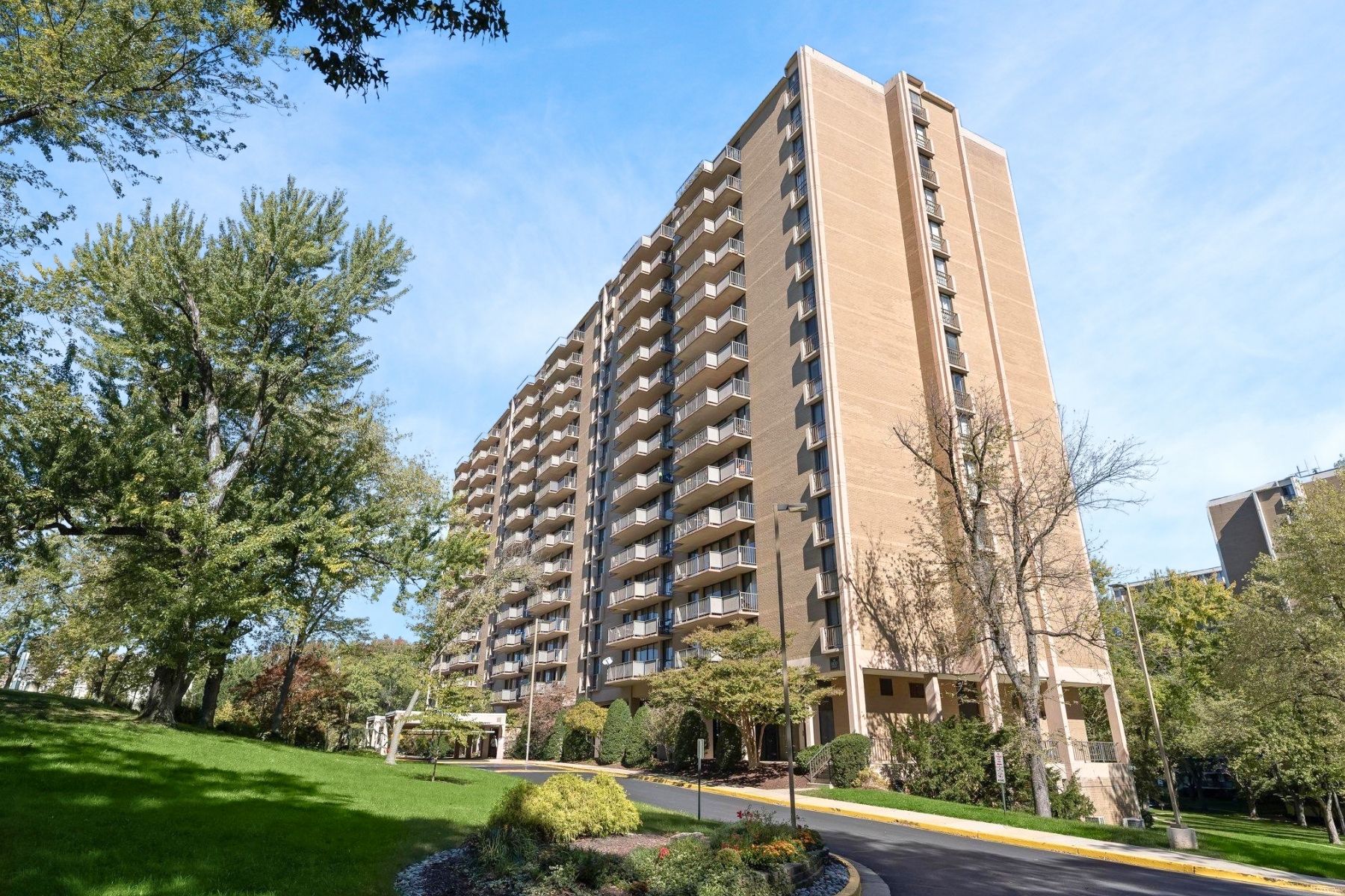  6100 Westchester Park Drive, College Park, MD, 20740 - 物件實景