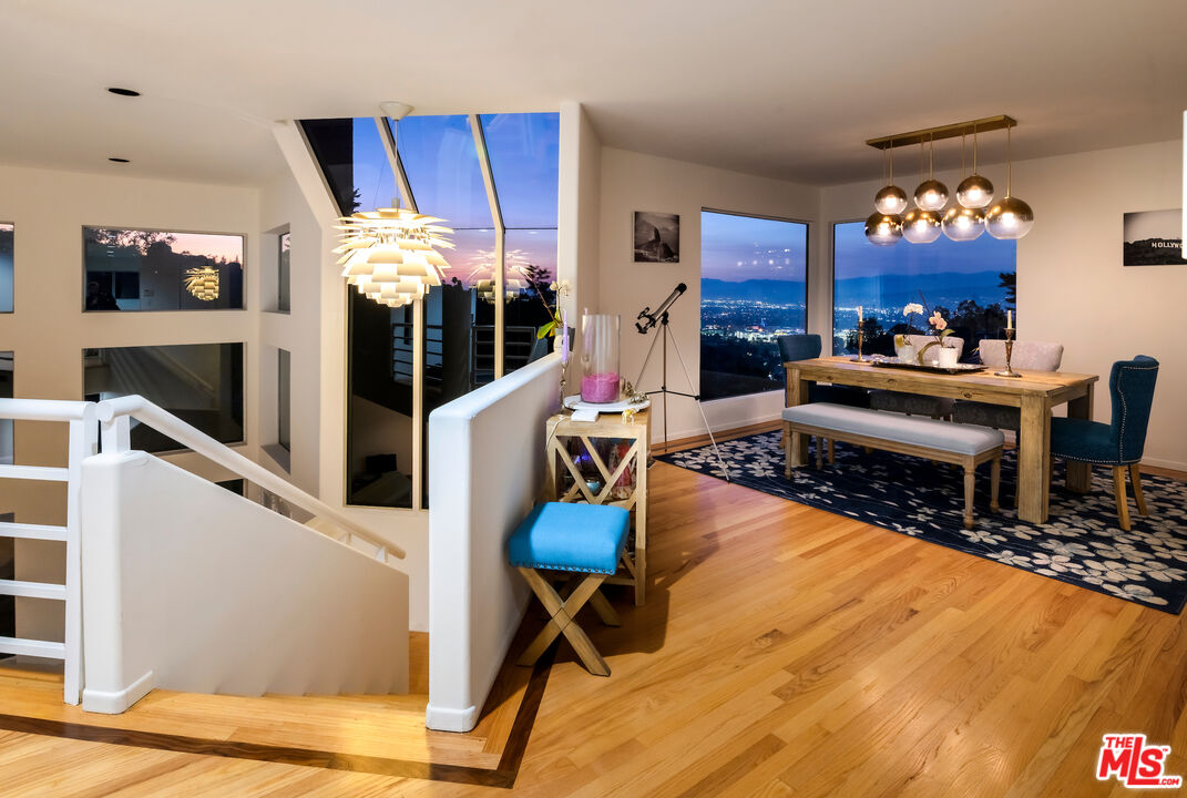 Los Angeles, California, 90068, United States, 3 Bedrooms Bedrooms, ,3 BathroomsBathrooms,Residential,For Sale,1913161