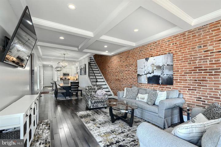 Baltimore, Maryland, 21230, United States, 5 Bedrooms Bedrooms, ,7 BathroomsBathrooms,Residential,For Sale,1920297
