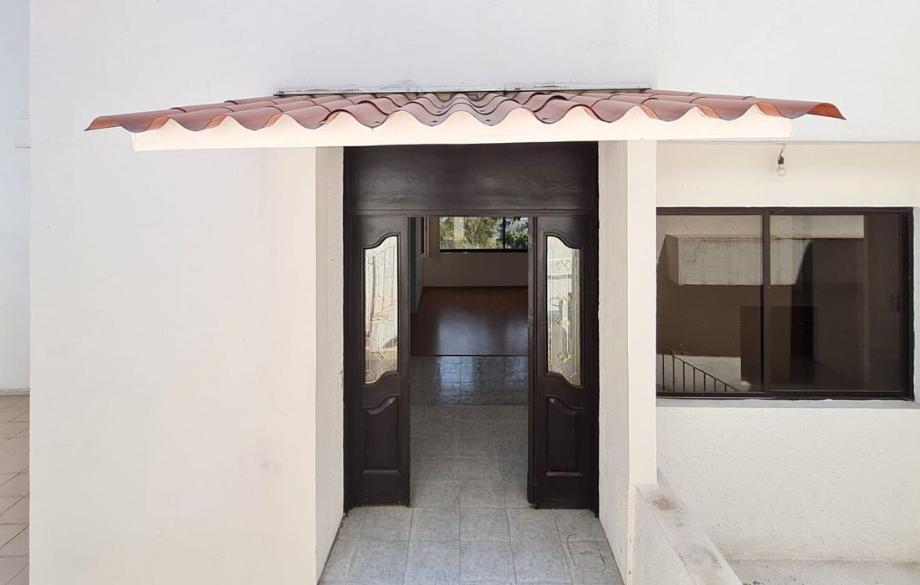Bosque de Bolonia, Naucalpan de Juárez, Estado de México, 53296, Mexico, 5 Bedrooms Bedrooms, ,5 BathroomsBathrooms,Residential,For Sale,Bosque de Bolonia,1441617