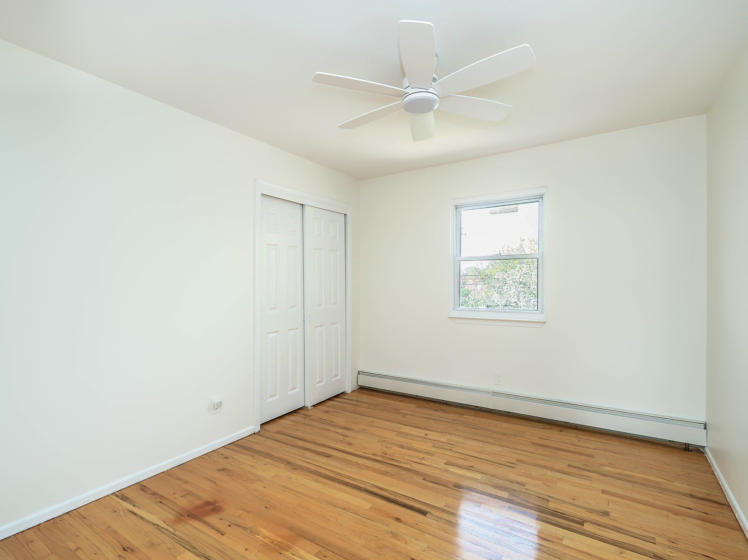  53A Grove Street, Glenwood Landing, NY, 11547 - 物件實景