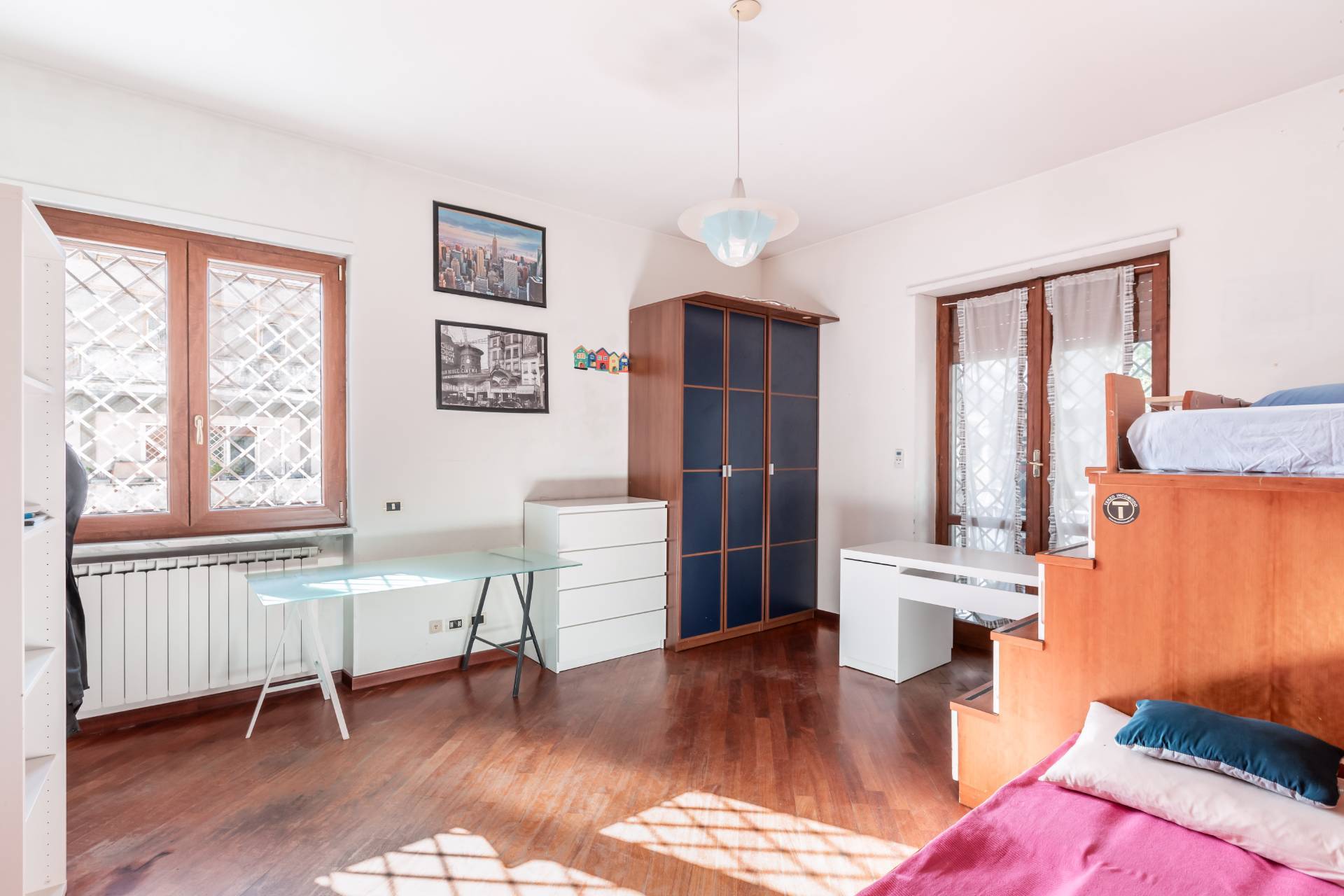 Roma, Roma, 00100, IT, 3 Bedrooms Bedrooms, ,2 BathroomsBathrooms,Residential,For Sale,1877173