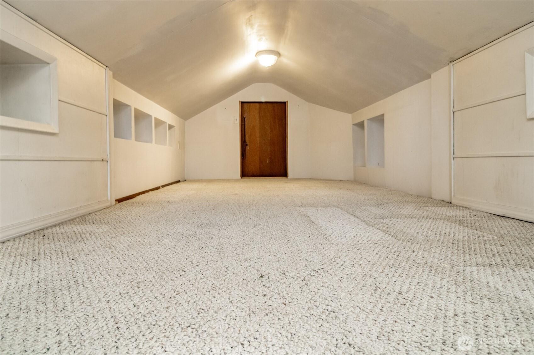 TUKWILA, Washington, 98168, United States, 2 Bedrooms Bedrooms, ,1 BathroomBathrooms,Residential,For Sale,2003003