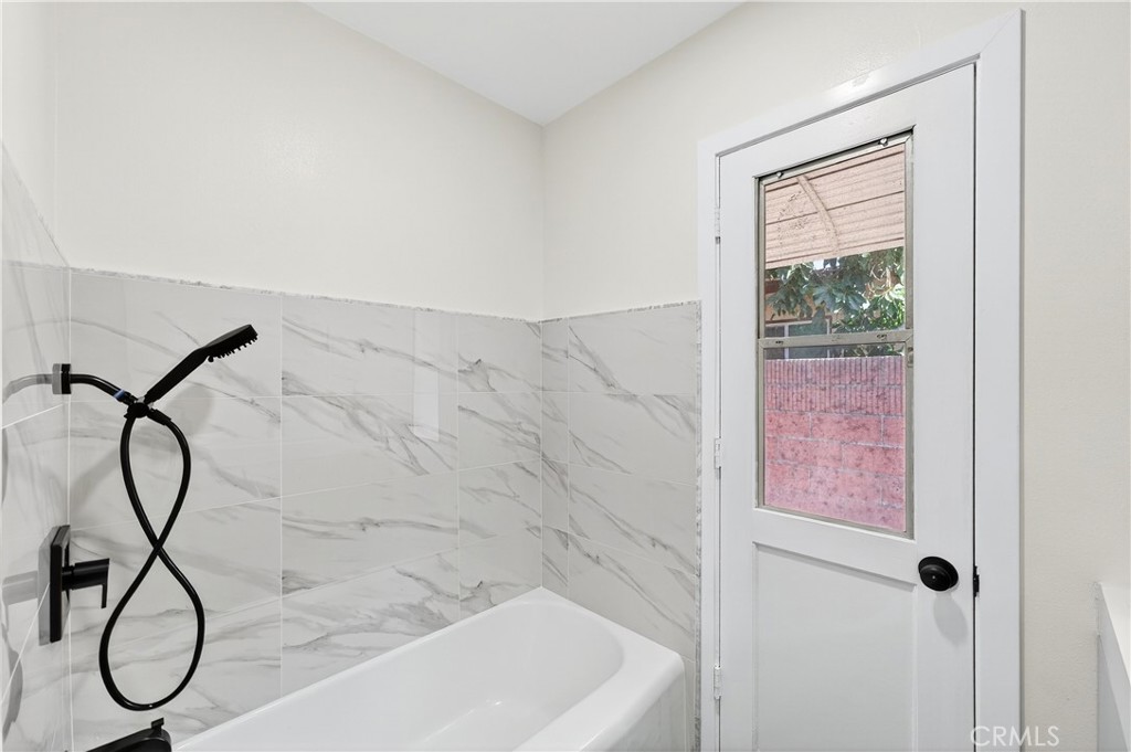 Anaheim, California, 92805, United States, 3 Bedrooms Bedrooms, ,3 BathroomsBathrooms,Residential,For Sale,1927915