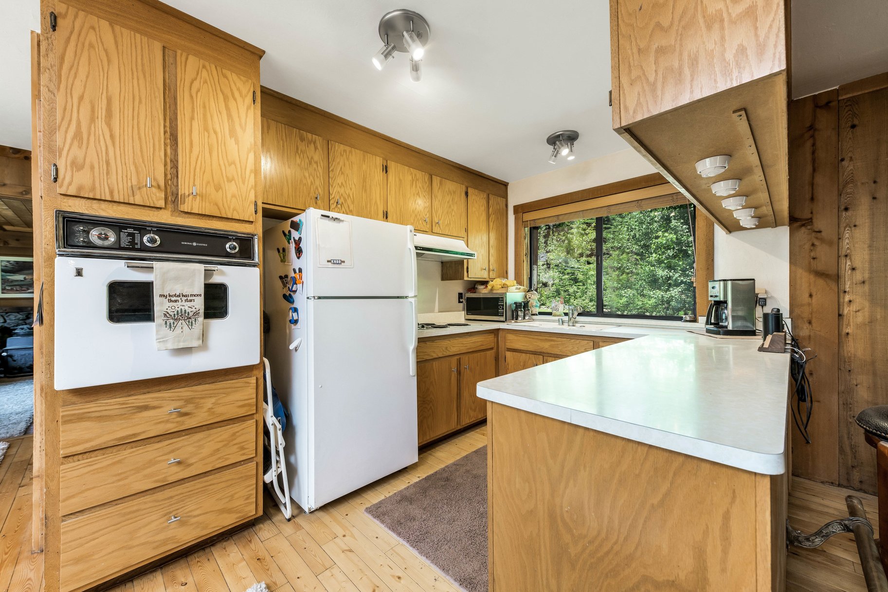  Rare, 10-acre parcel with house minutes from Tahoe City - 物件實景