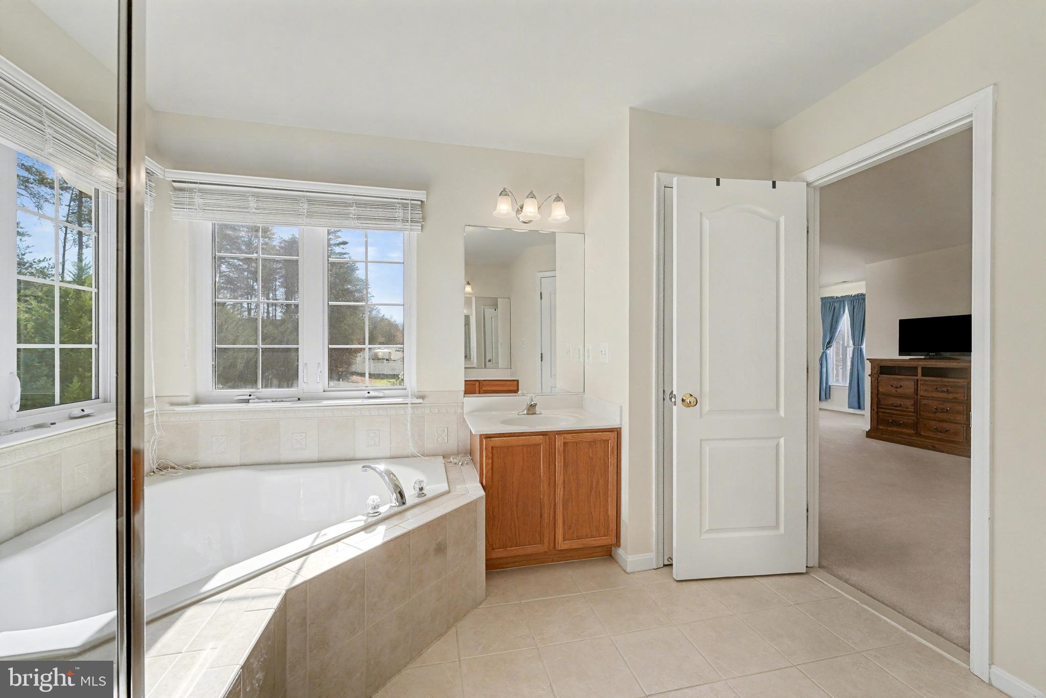 Fredericksburg, Virginia, 22408, United States, 4 Bedrooms Bedrooms, ,3 BathroomsBathrooms,Residential,For Sale,1994203