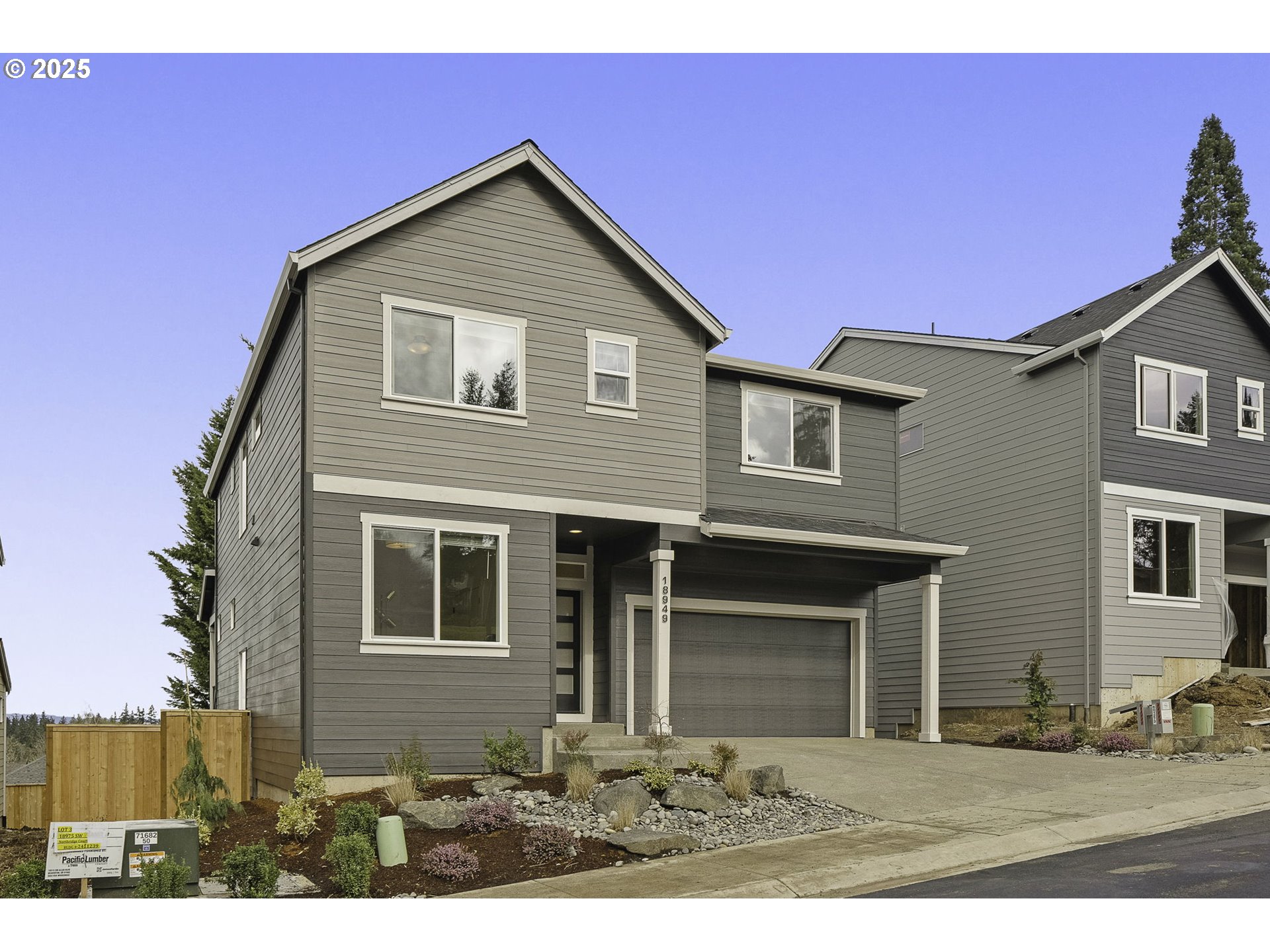 Beaverton, Oregon, 97003, United States, 5 Bedrooms Bedrooms, ,4 BathroomsBathrooms,Residential,For Sale,1735773