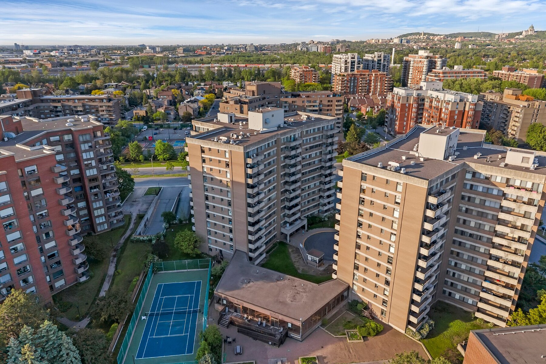  Côte-Saint-Luc, Montréal - 物件實景