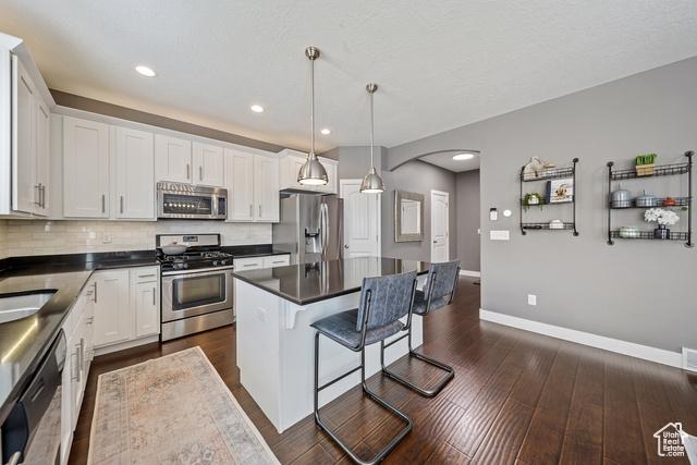 Lehi, Utah, 84043, United States, 6 Bedrooms Bedrooms, ,4 BathroomsBathrooms,Residential,For Sale,1938203
