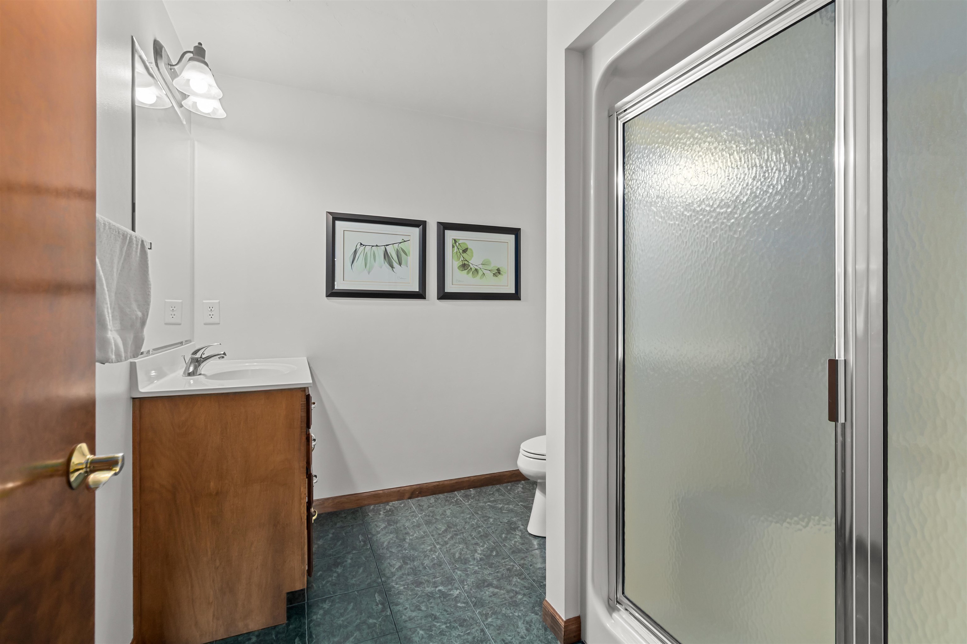 Menasha, Wisconsin, 54952, United States, 3 Bedrooms Bedrooms, ,3 BathroomsBathrooms,Residential,For Sale,1981265