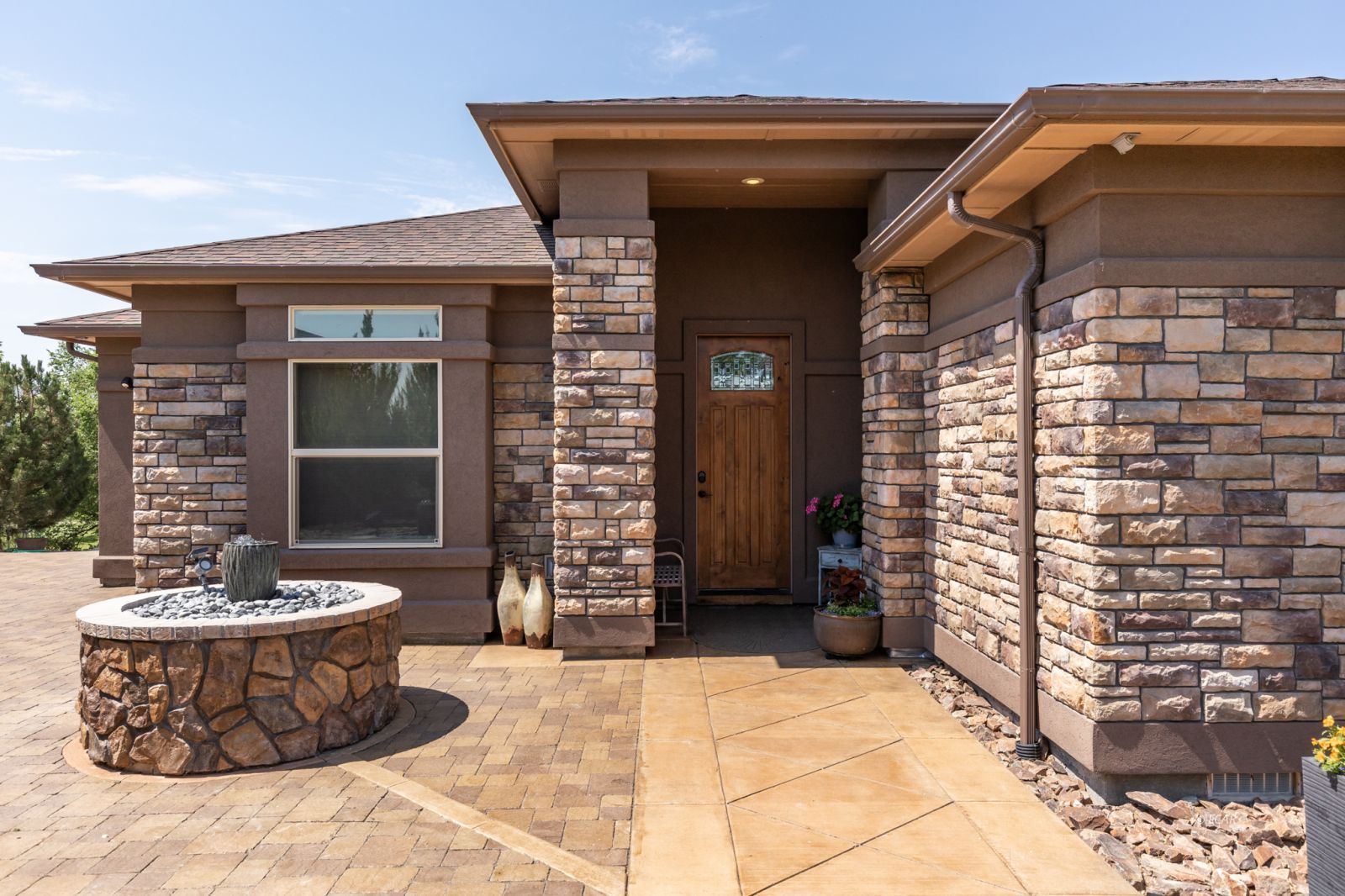 Elko, Nevada, 89801, United States, 3 Bedrooms Bedrooms, ,3 BathroomsBathrooms,Residential,For Sale,1696965