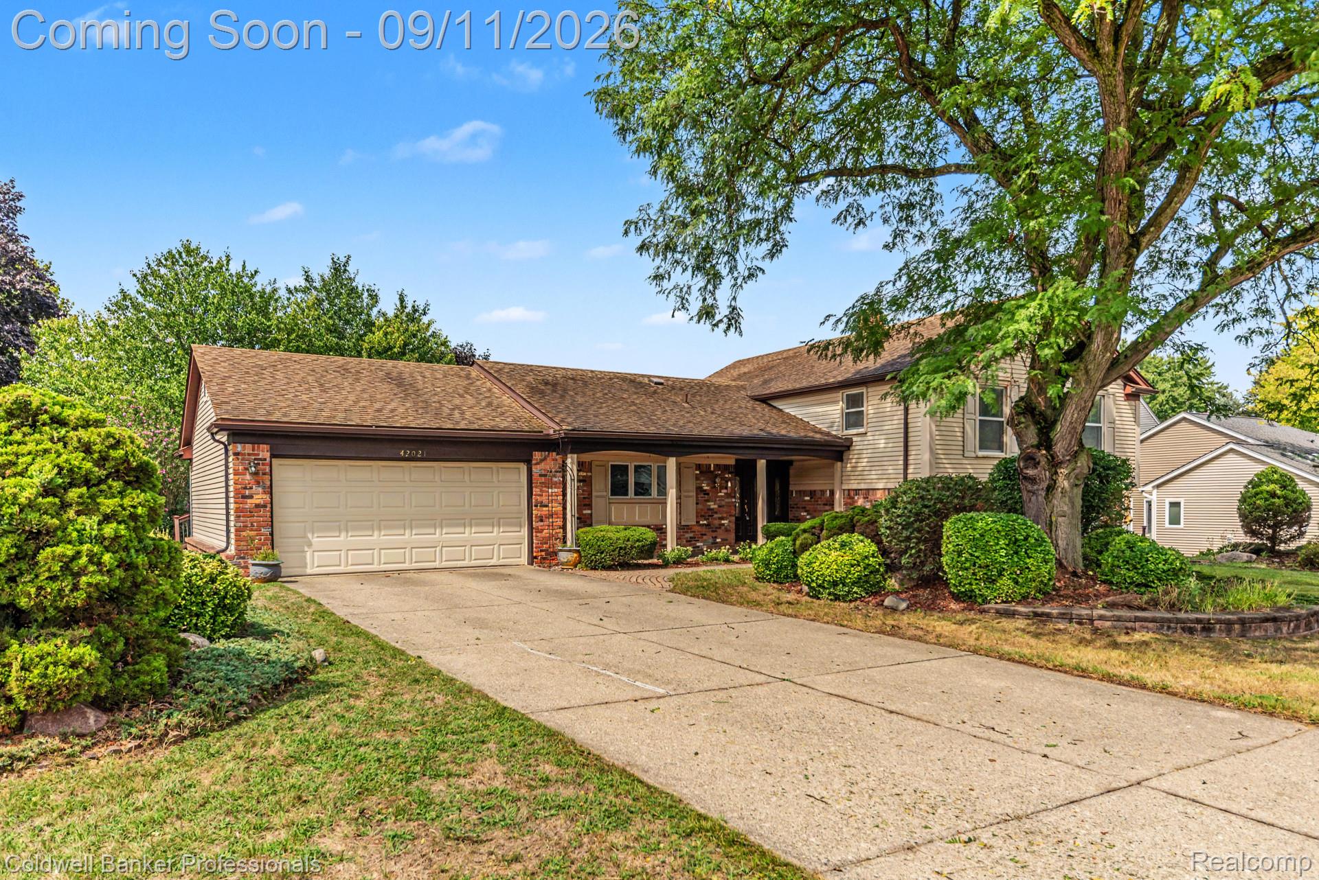 Banbury Ct, Northville, MI 48168 #1