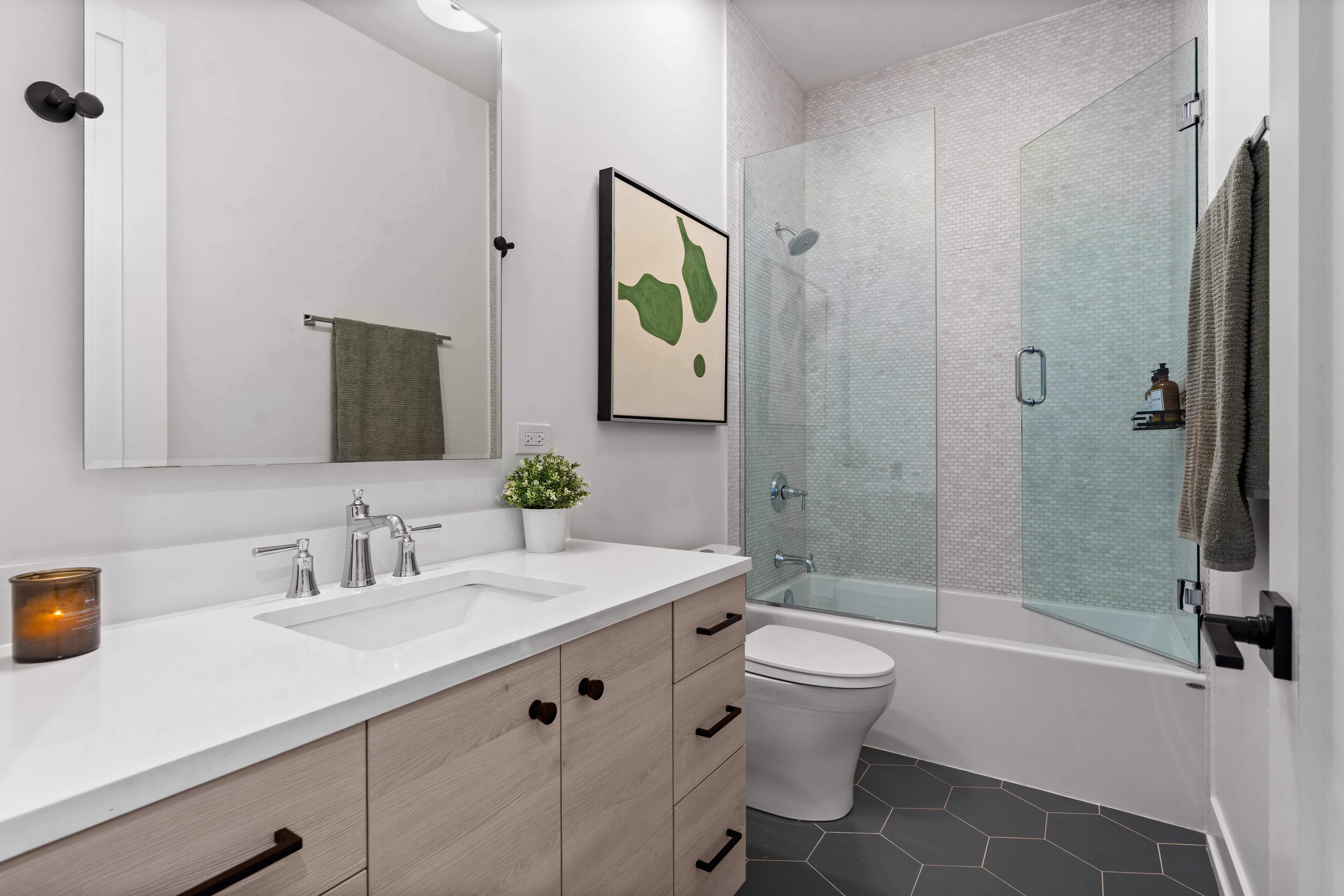  Two Bedroom, Two Bath Condo - 物件實景
