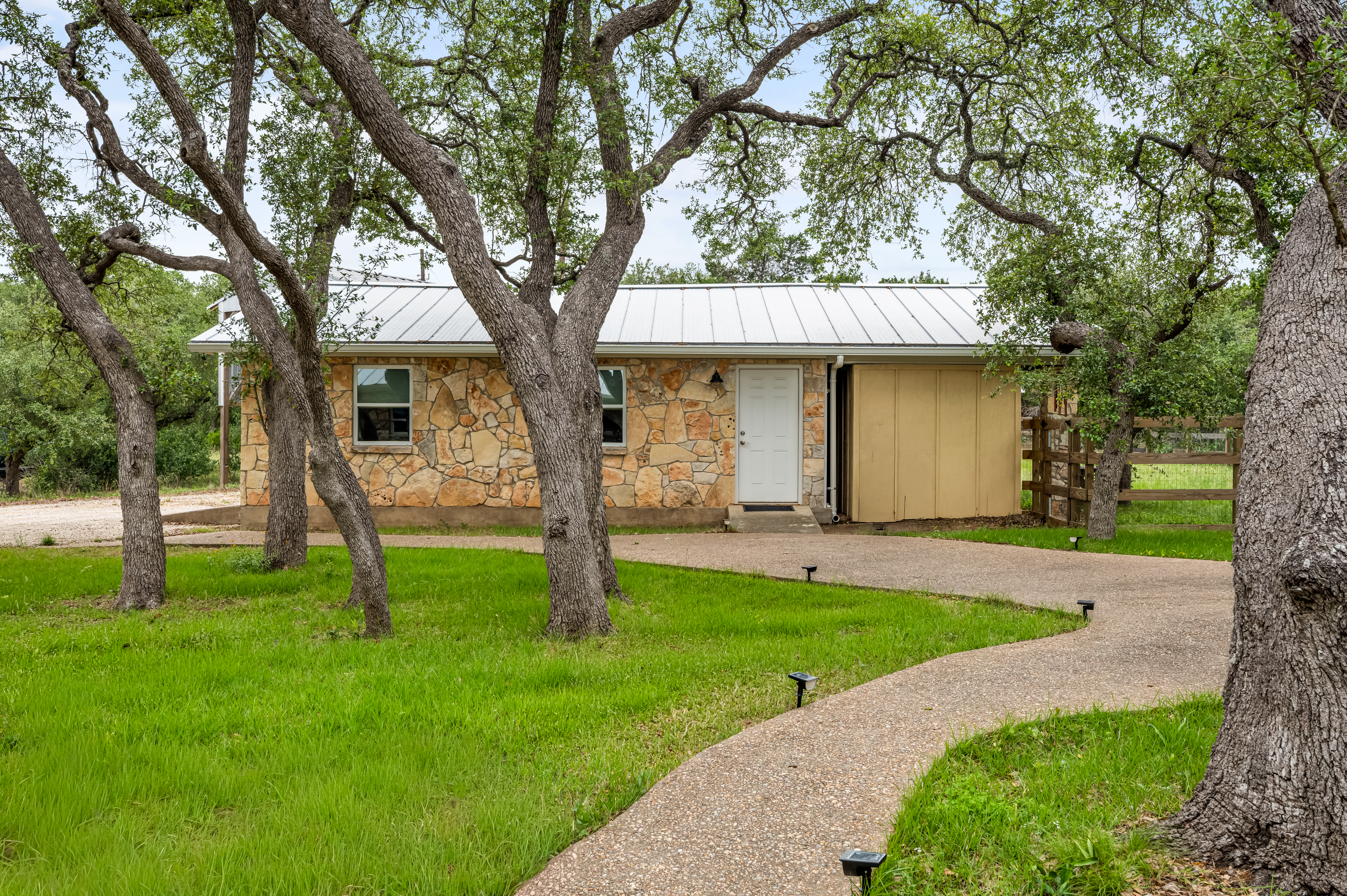  Hill Country Retreat Offering Sweeping Unobstructed Views - 物件實景