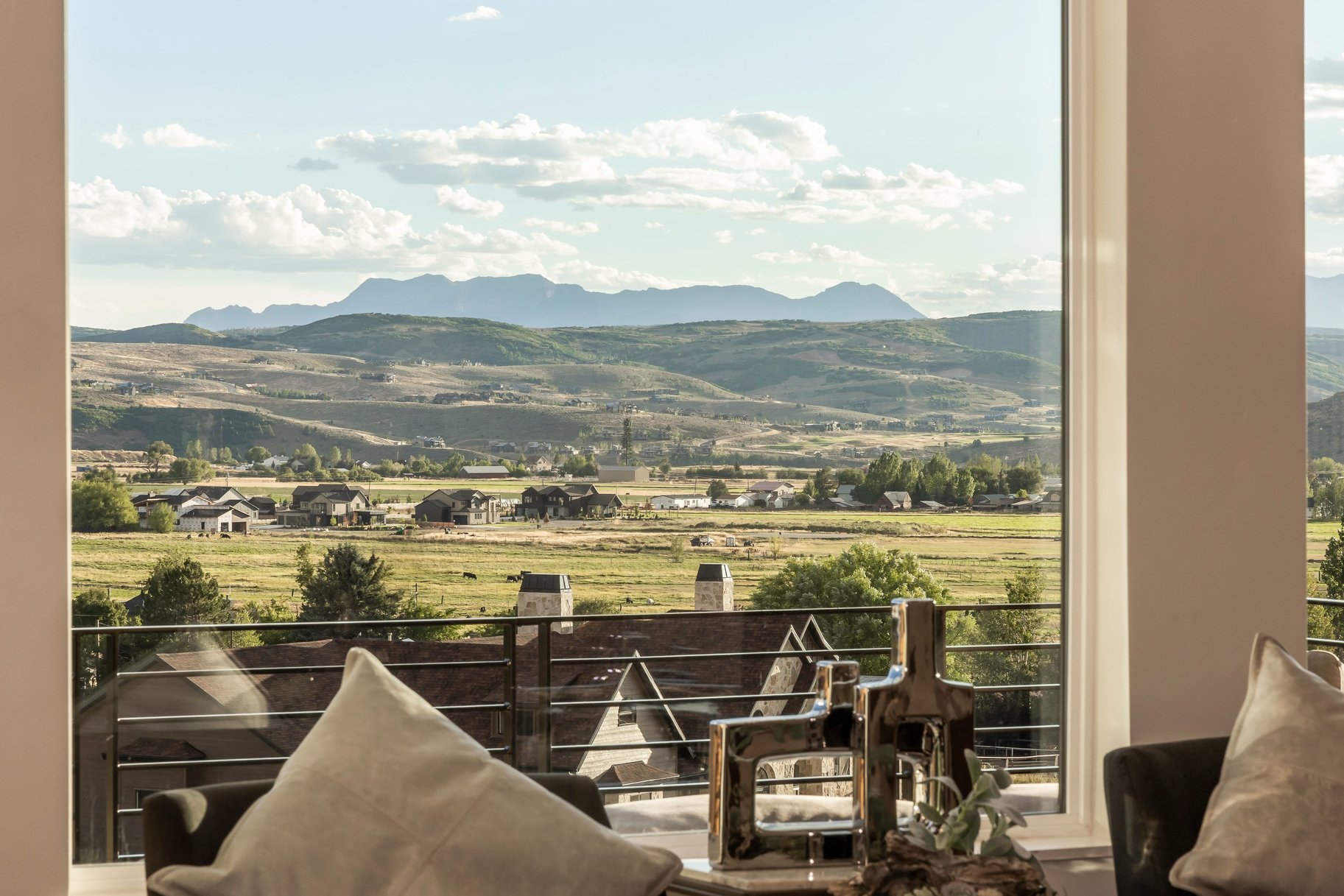  New Build Mountain Modern Home with Expansive Views - 物件實景
