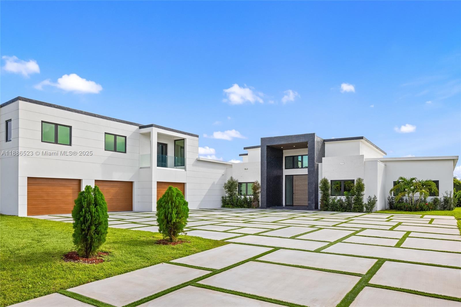 Southwest Ranches, Florida, 33331, United States, 6 Bedrooms Bedrooms, ,9 BathroomsBathrooms,Residential,For Sale,1955323