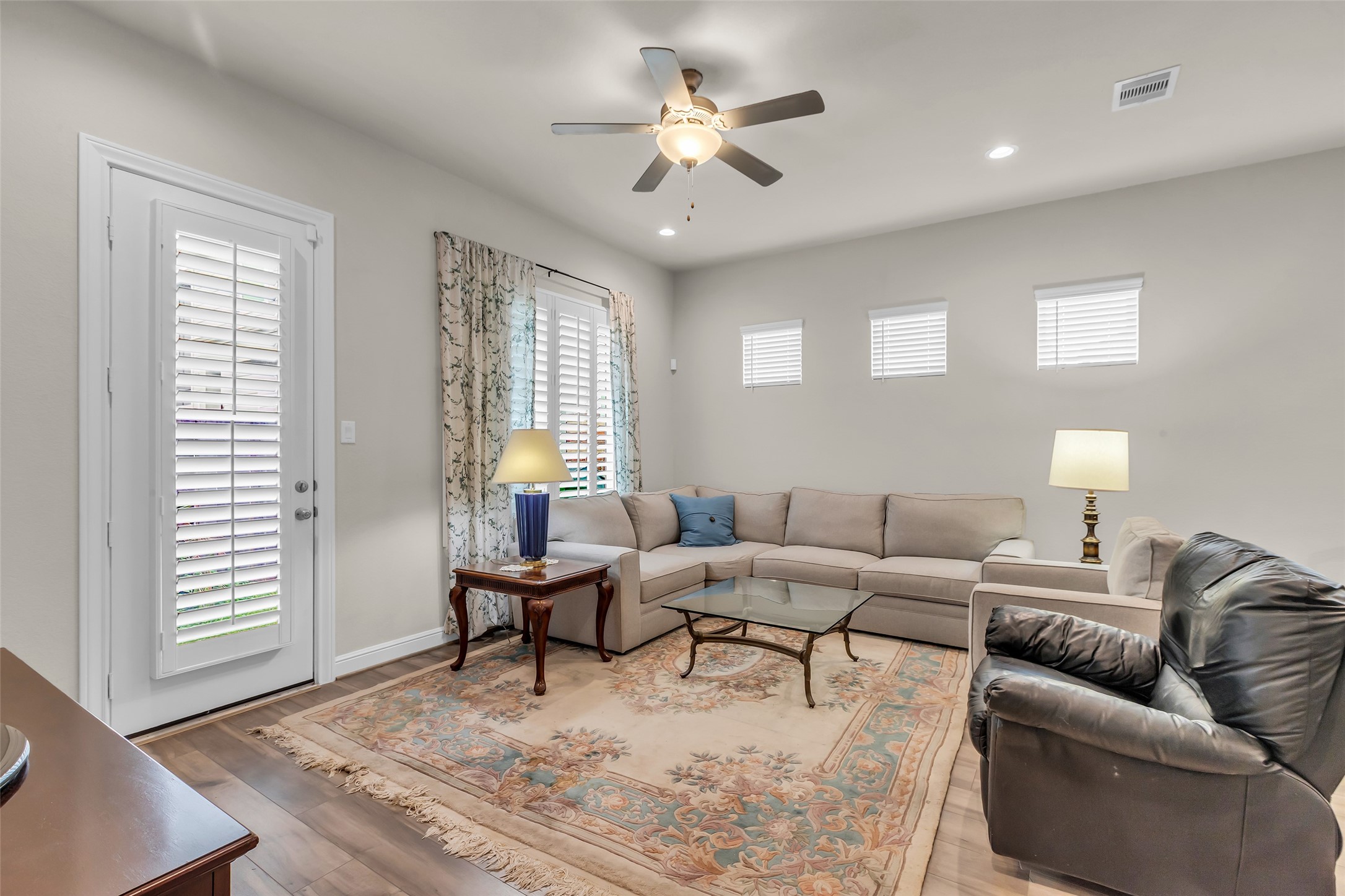 Houston, Texas, 77080, United States, 4 Bedrooms Bedrooms, ,4 BathroomsBathrooms,Residential,For Sale,1934317