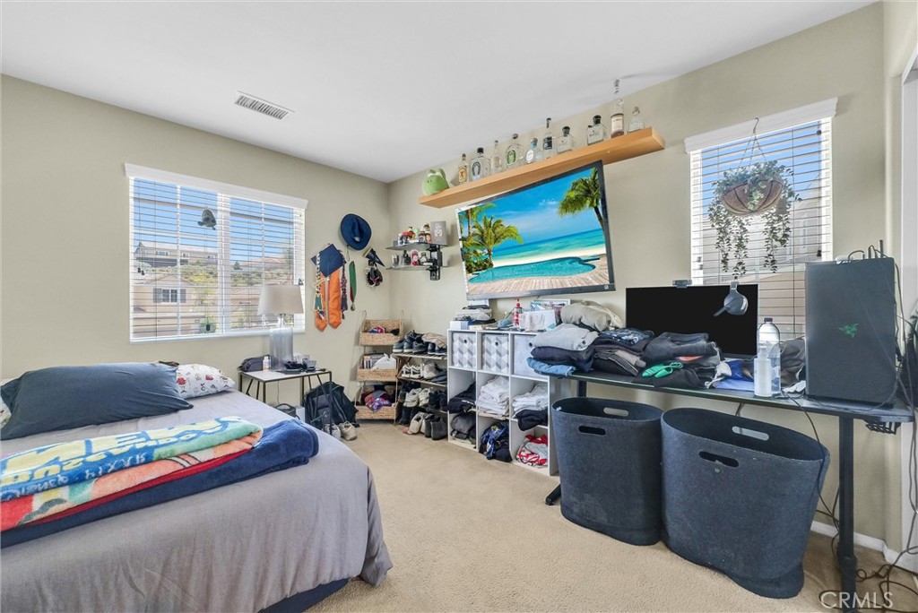 Lake Elsinore, California, 92530, United States, 3 Bedrooms Bedrooms, ,3 BathroomsBathrooms,Residential,For Sale,1880934