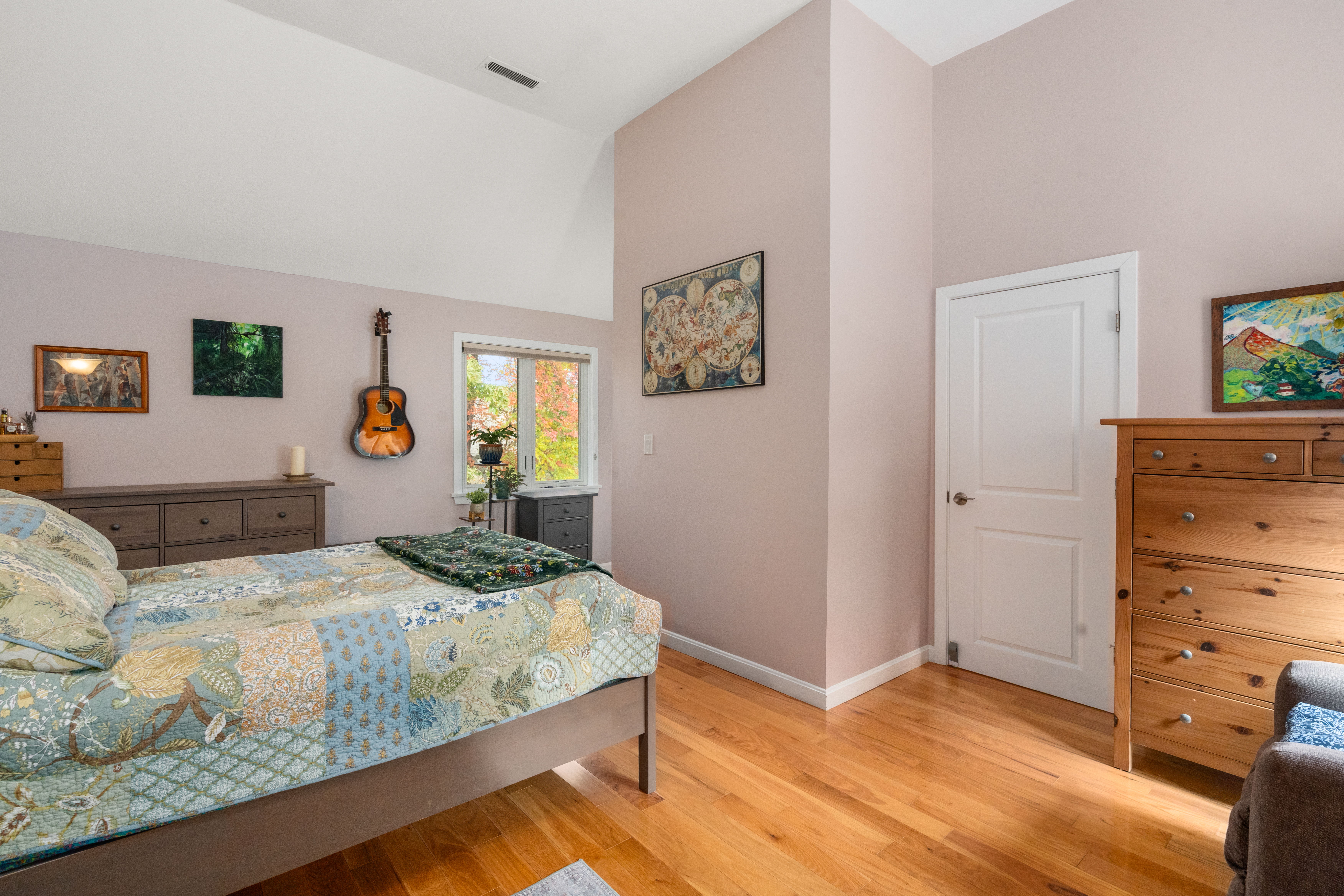  305 Winchester Street, Unit D, Newton, MA, 02461 - 物件實景