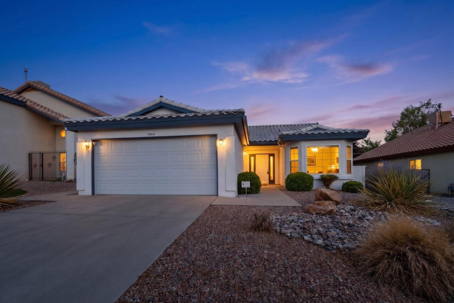 Oakland Ave, Albuquerque, NM 87122