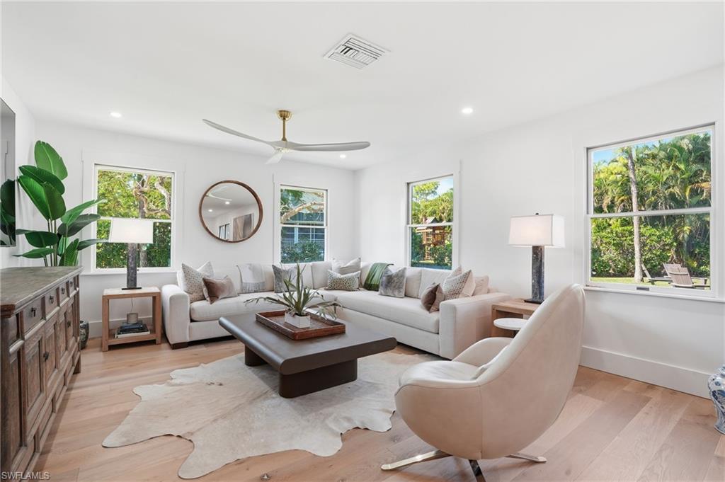 Naples, Florida, 34109, United States, 4 Bedrooms Bedrooms, ,4 BathroomsBathrooms,Residential,For Sale,1998540