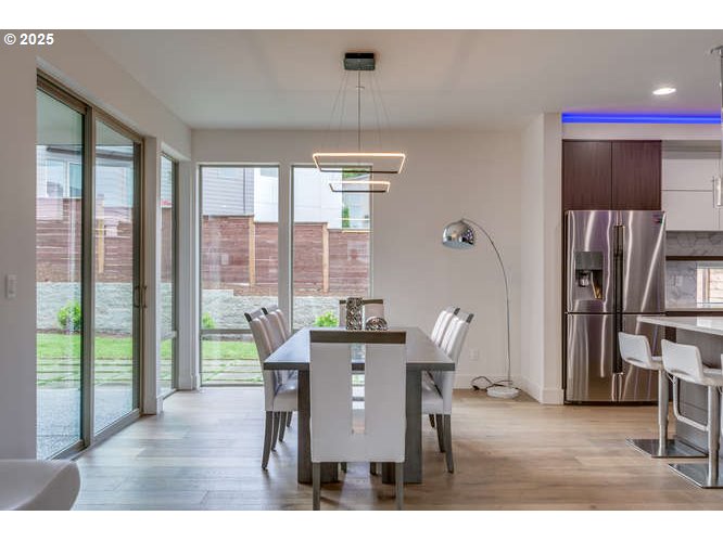 Camas, Washington, 98607, United States, 4 Bedrooms Bedrooms, ,3 BathroomsBathrooms,Residential,For Sale,1826713