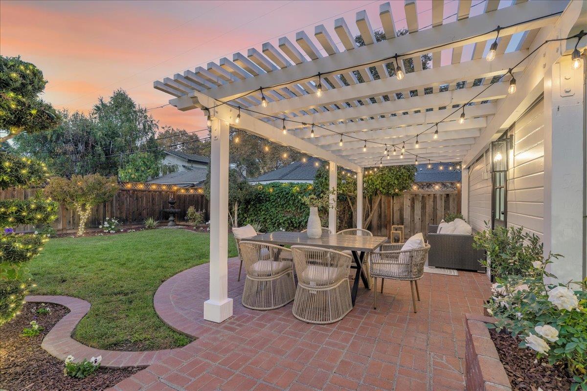 San Jose, California, 95125, United States, 3 Bedrooms Bedrooms, ,2 BathroomsBathrooms,Residential,For Sale,1989346